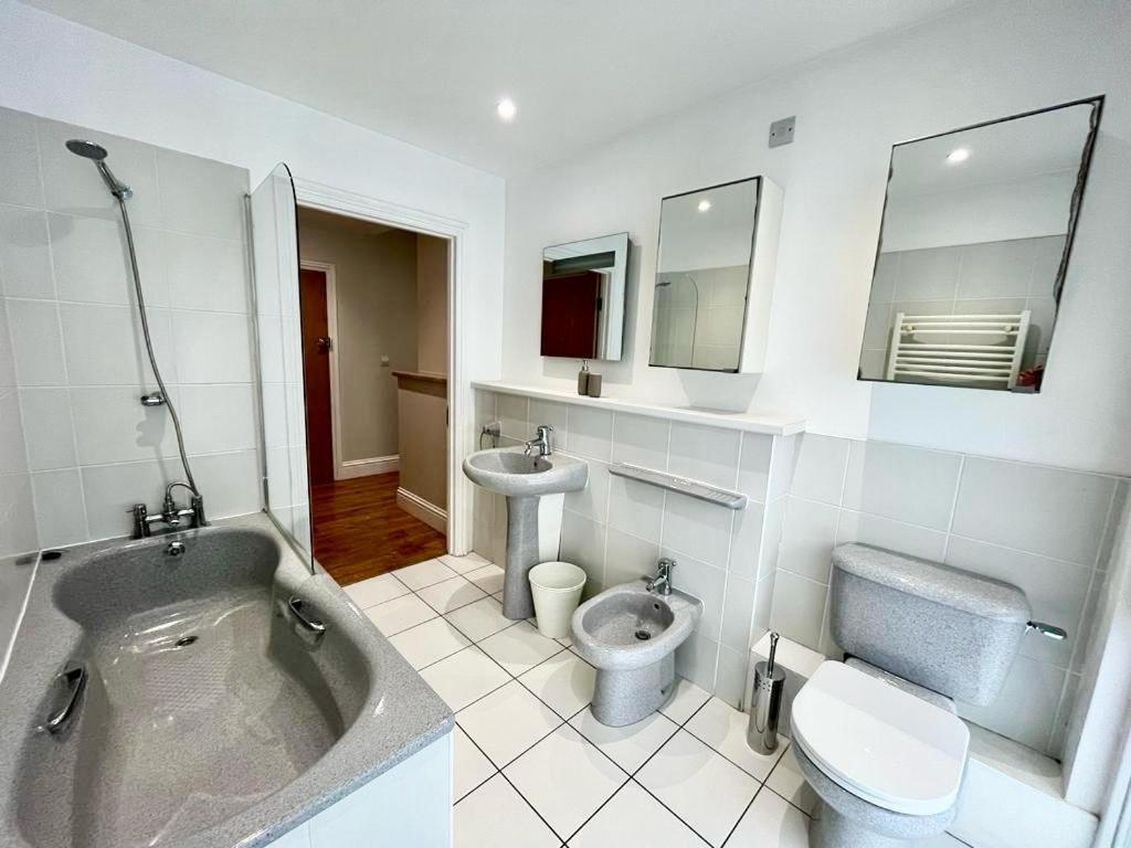 London Modern Flat Near Transports公寓 外观 照片