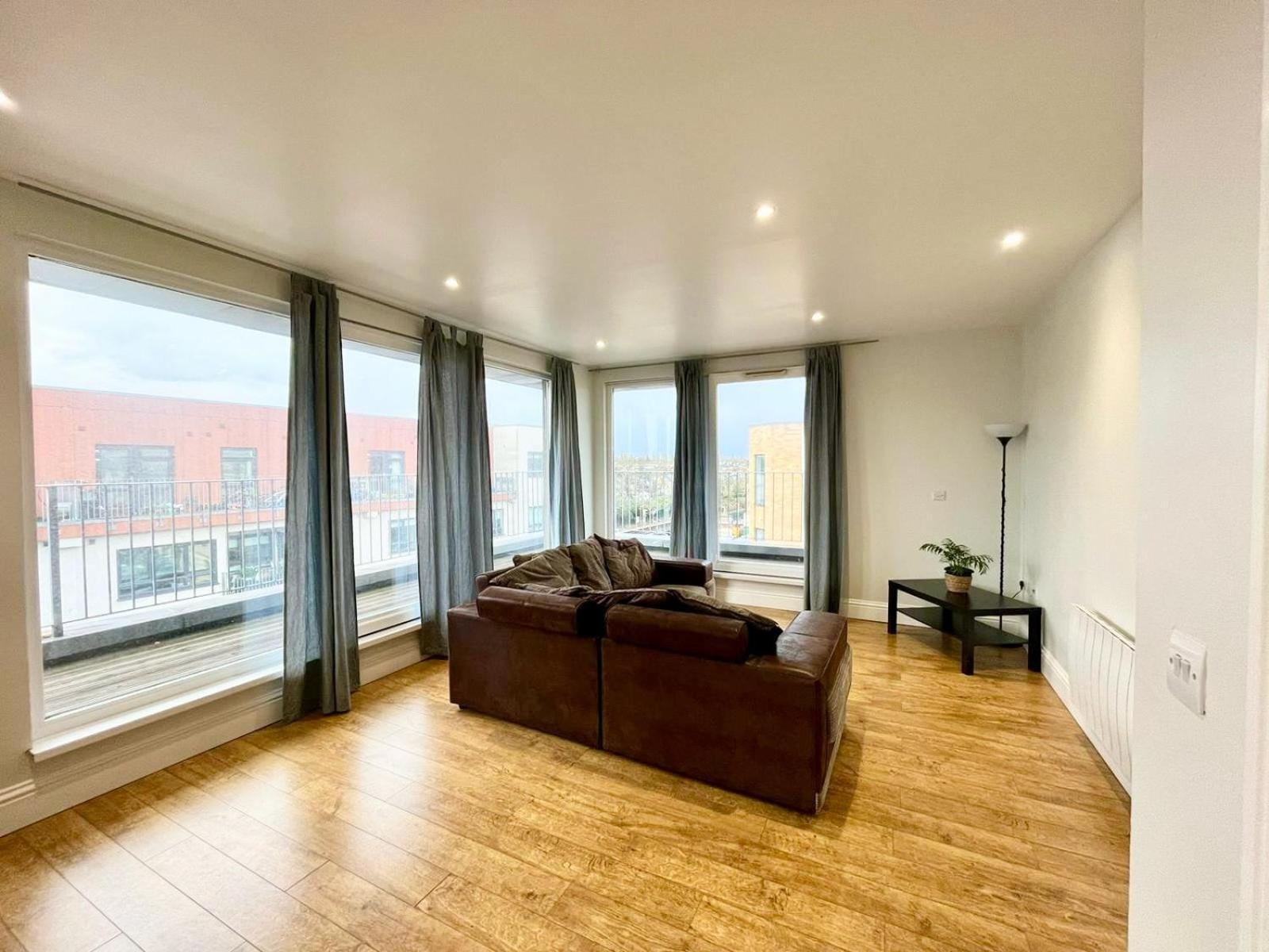London Modern Flat Near Transports公寓 外观 照片