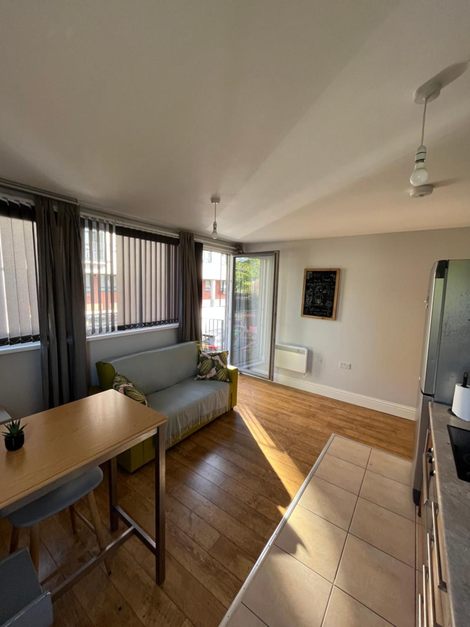 London Modern Flat Near Transports公寓 外观 照片